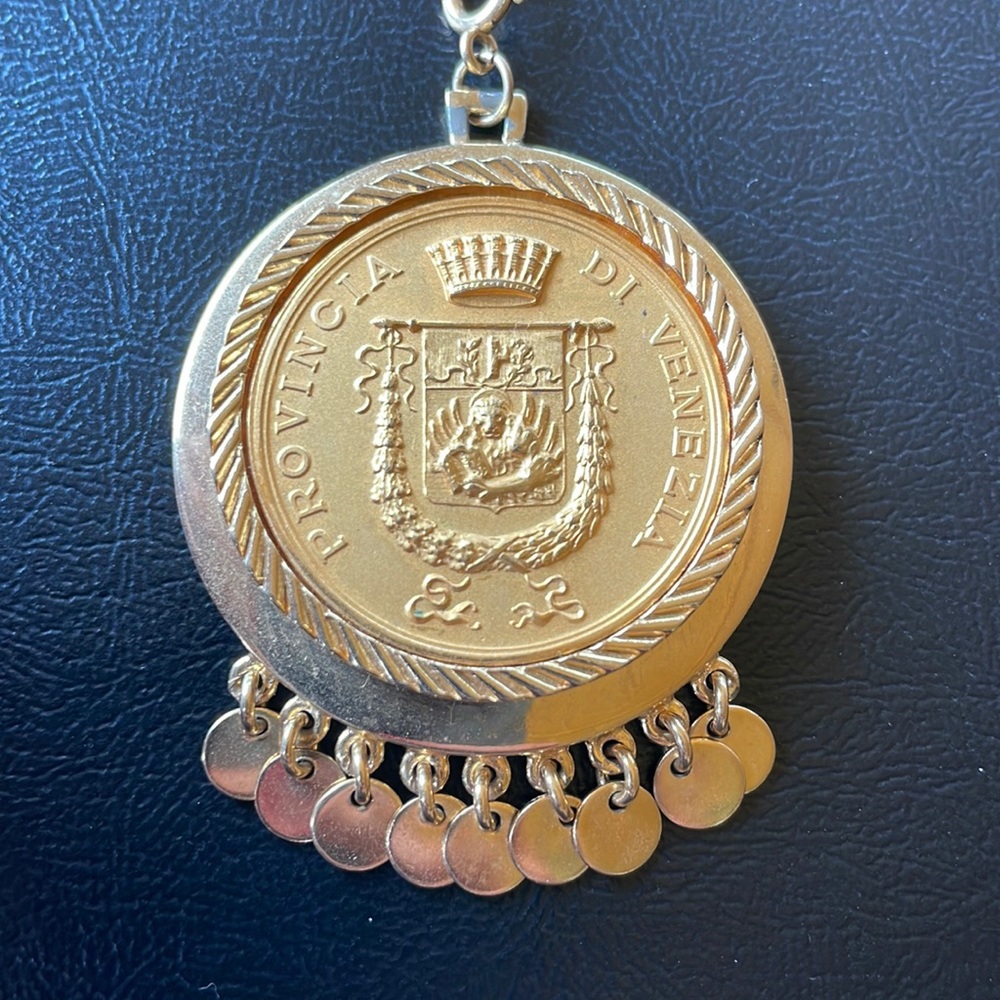 Vintage Nettie Rosenstein pendent necklace